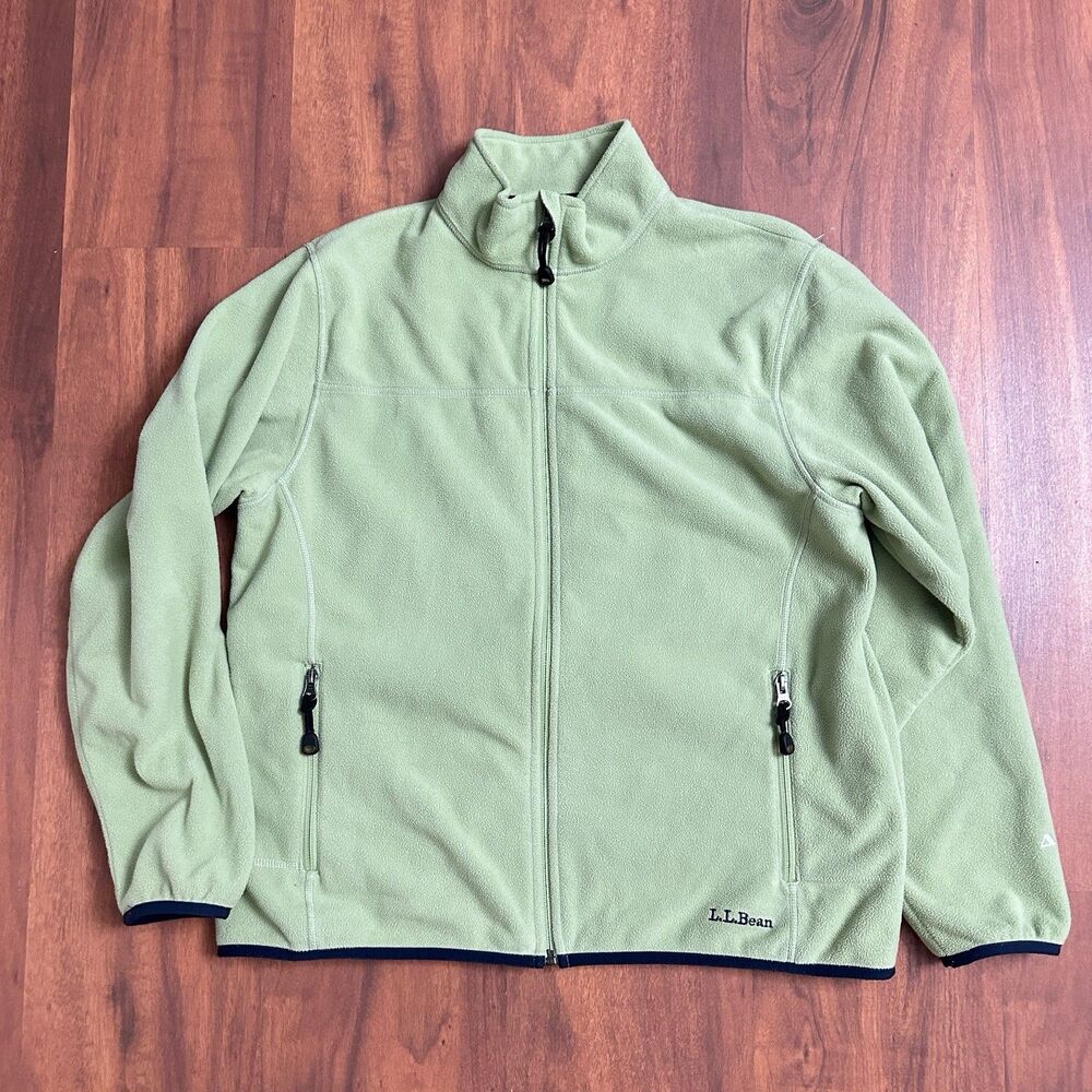 L.L. Bean fleece jacket with a full zipper and zippered pockets M